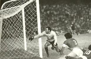 Na estreia, Cruzeiro bateu o Internacional por 5 a 4, em um dos maiores jogos da hist�ria do Mineir�o