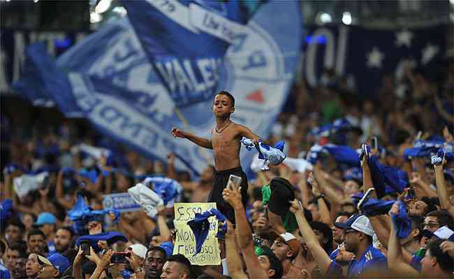 Mais de 19 mil torcedores assistiram à vitória do Cruzeiro sobre o Brusque na última terça-feira (12), no Mineirão