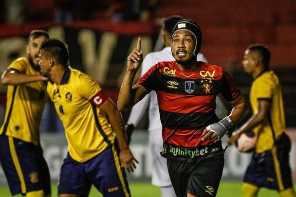 O Sport recebeu o Retrô FC em jogo adiantado da 5ª rodada do Campeonato Pernambucano. A partida marcou a estreia da Ilha do Retiro na temporada 2020