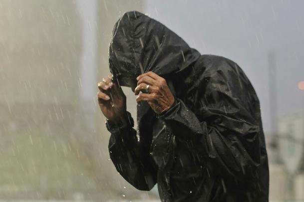 Forte chuva atrasou comeo de Amrica x Cruzeiro, no Horto