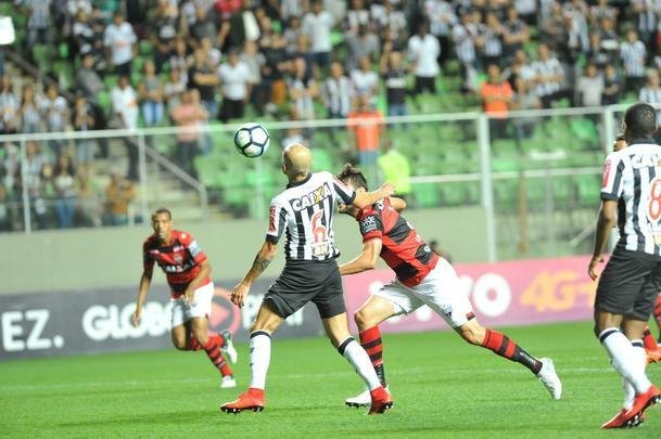 Galo recebeu o Atltico Goianiense, no Independncia, pela 33 rodada do Campeonato Brasileiro