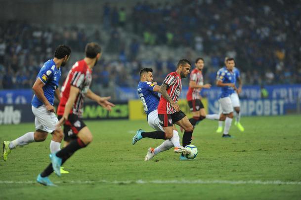 Fotos de Cruzeiro x So Paulo, no Mineiro, pela 26 rodada do Campeonato Brasileiro