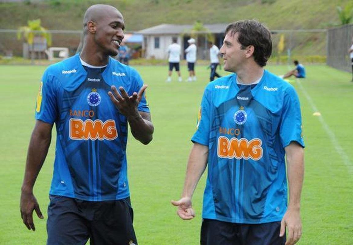 Gilberto e o companheiro Montillo se divertem na Toca