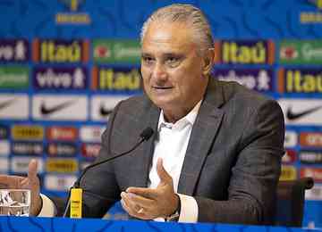 Treinador, que deixará Seleção Brasileira após a Copa do Mundo, não descartou eventual retorno, mas admitiu que fracasso de 2005 preocupa