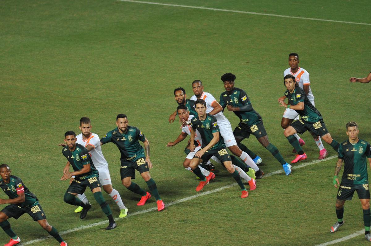 Fotos do jogo deste sbado entre Amrica e Coimbra, no Independncia, pelo Campeonato Mineiro