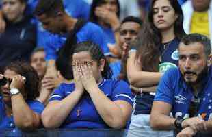 Desespero da torcida do Cruzeiro com o gol do Palmeiras no Mineiro, marcado por Z Rafael