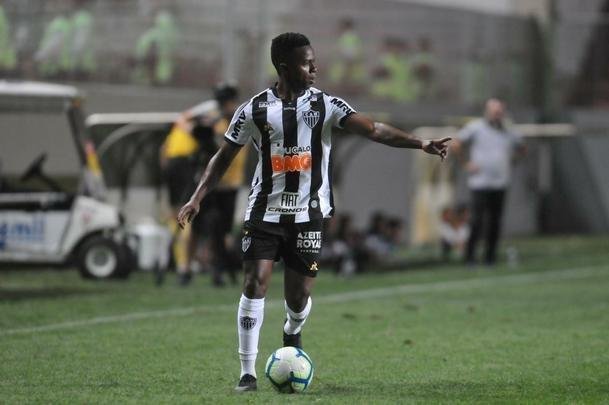 Fotos da vitria do Atltico sobre o Cear, por 2 a 1, no Independncia, com gols de Otero e Luan. Thiago Gallhardo descontou para os cearenses