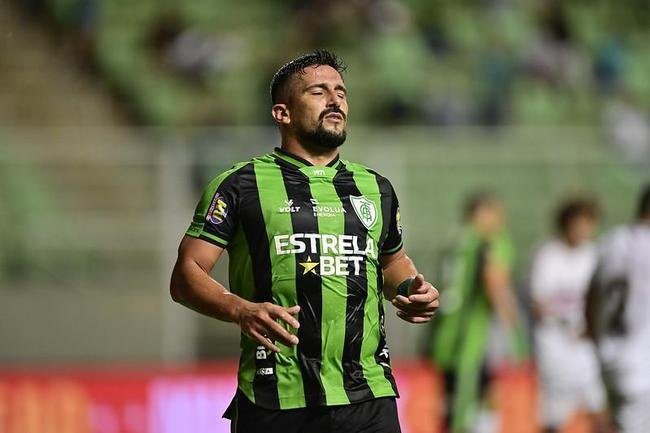 Alosio: 10 jogos, 4 gols e 1 uma assistncia