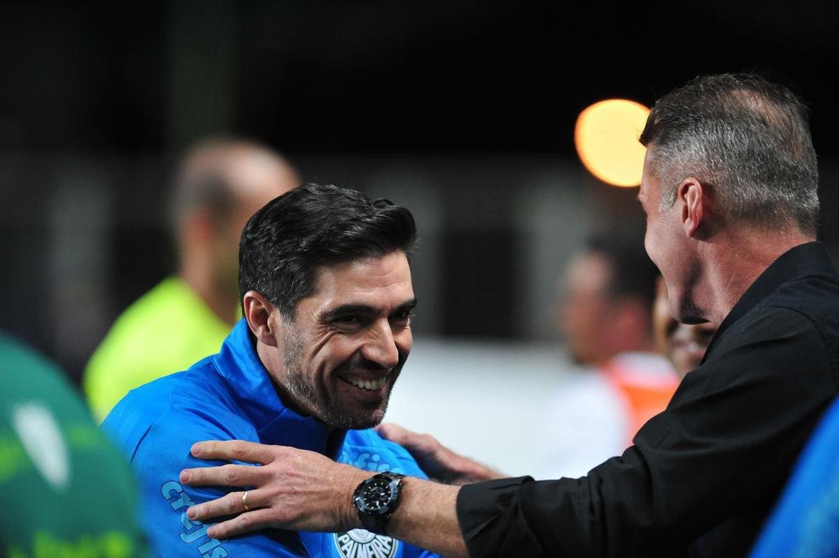 Fotos da partida entre Amrica e Palmeiras, nesta quinta-feira (21), no Independncia, em Belo Horizonte, vlida pela 18 rodada da Srie A do Brasileiro.