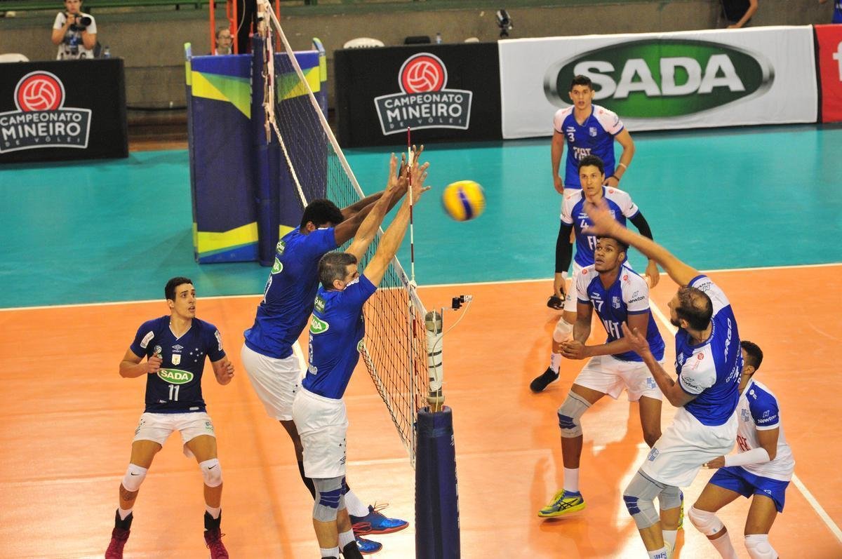 Final no Ginsio do Riacho foi marcada por muito equilbrio, mas prevaleceu maior qualidade do Cruzeiro