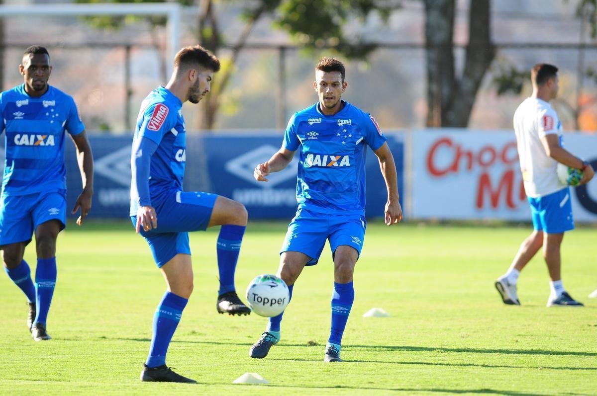 Fotos do ltimo treino do Cruzeiro antes do jogo contra o Grmio pela Primeira Liga (Gladyston Rodrigues/EM D.A Press)