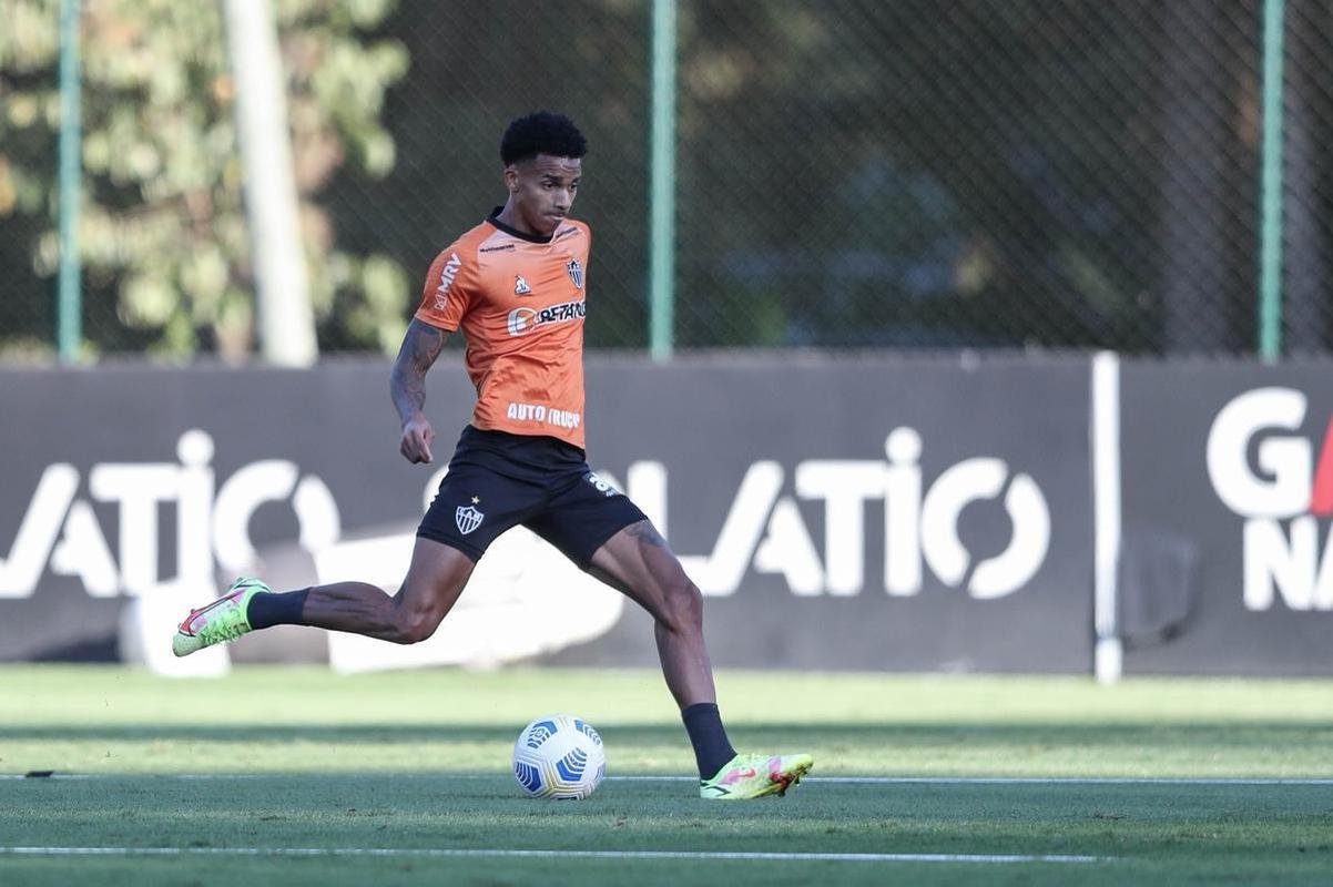 Fotos do primeiro treino de Diego Costa pelo Atltico