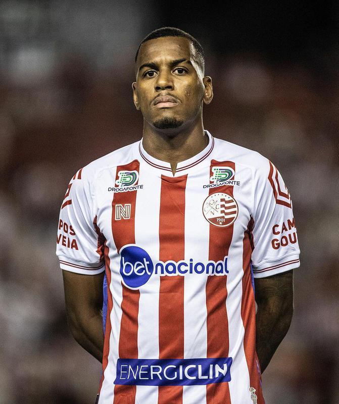 Ralph: volante emprestado ao Nutico