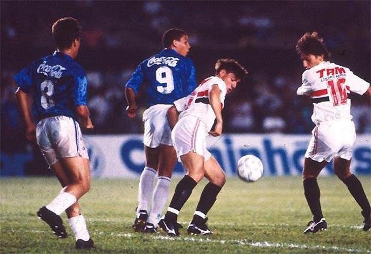 No Brasileiro 93, Ronaldo fez 12 gols em 14 jogos