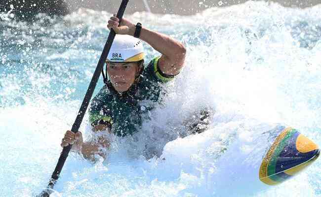 Ana Stila vai disputar as semifinais da canoagem slalom nesta tera-feira, s 2h