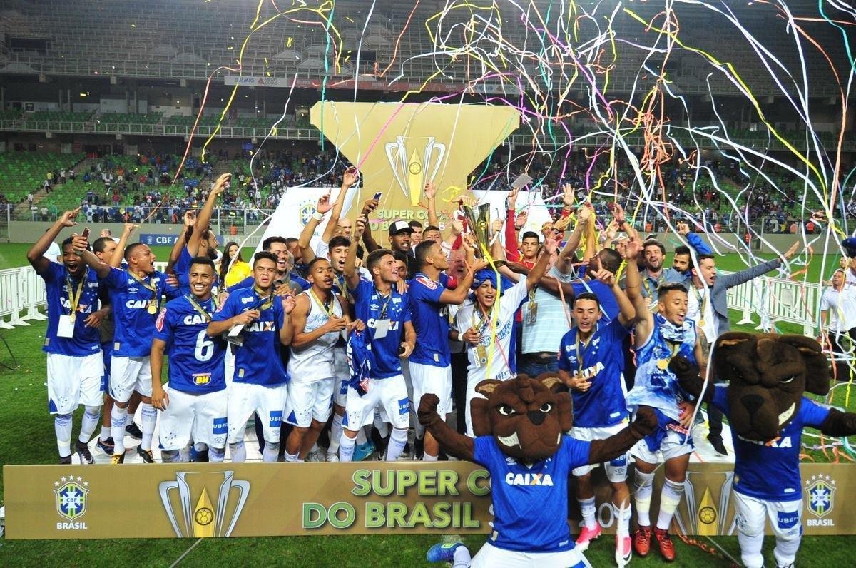 Cruzeiro vence Atltico por 4 a 2 nos pnaltis e conquista a Supercopa Sub-20, no Independncia