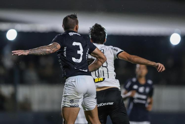 Fotos do jogo entre Remo e Atlético, no estádio Baenão, em Belém, pela ida da terceira fase da Copa do Brasil (Pedro Souza/Atlético)