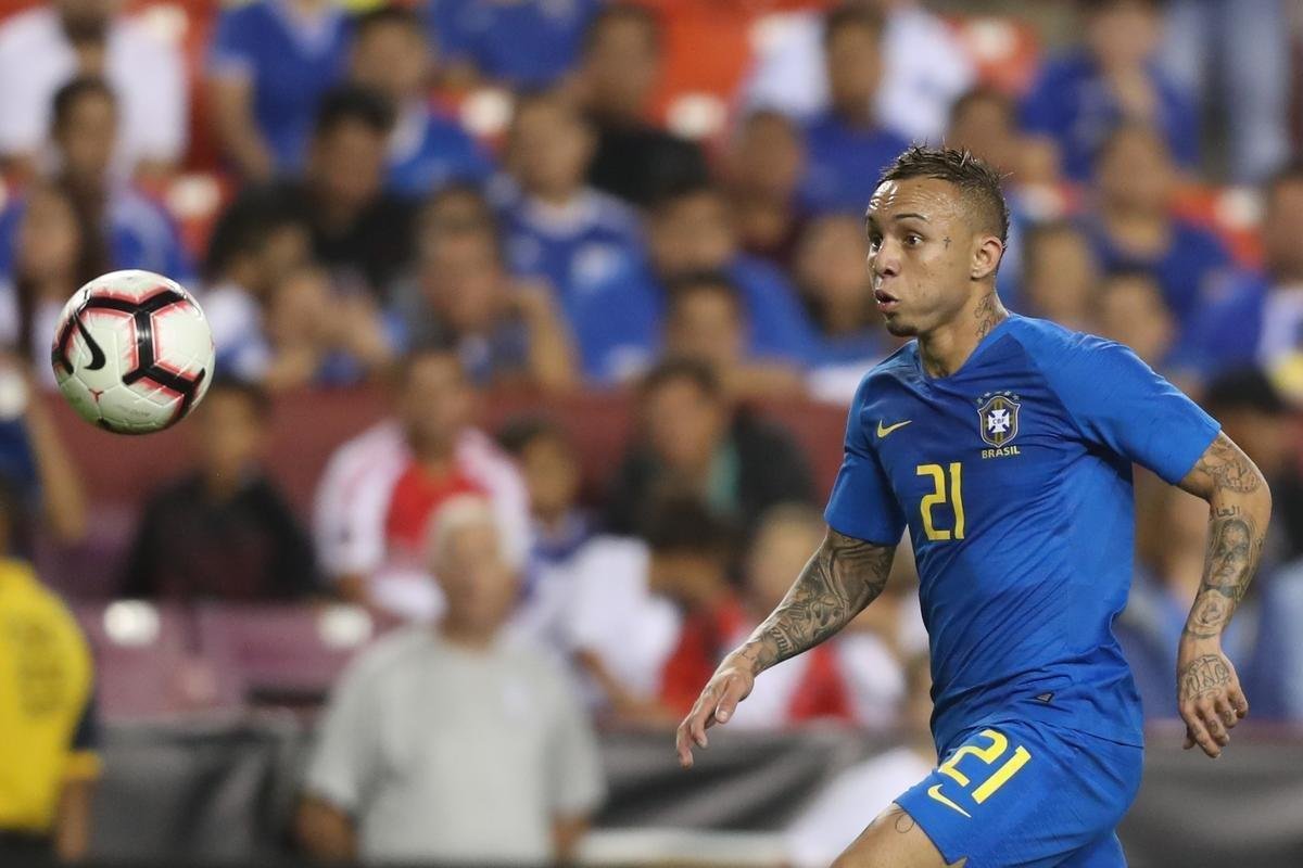 Seleo Brasileira no teve dificuldade para vencer El Salvador no amistoso em Washington 