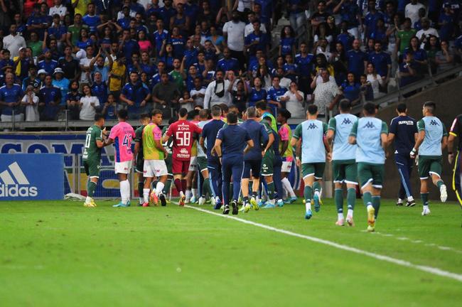 Fotos do jogo entre Cruzeiro e Guarani