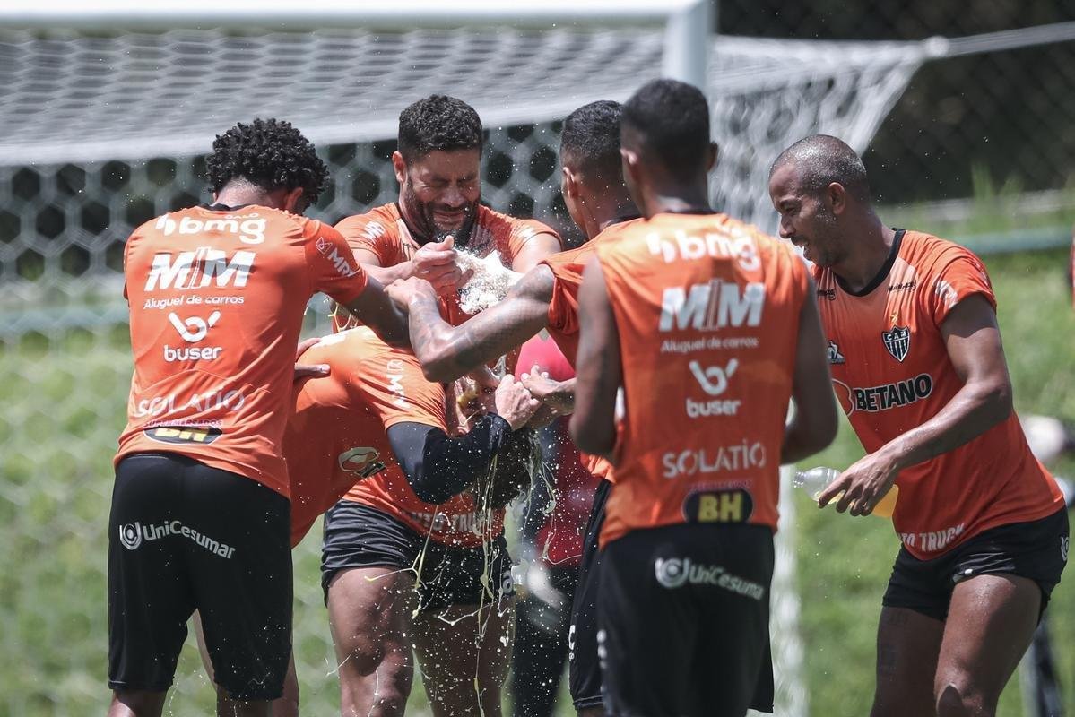 Fotos do treino do Atltico nesta quinta-feira na Cidade do Galo