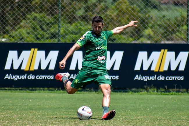 Treino do América no CT Lanna Drumond nesta segunda-feira (24)