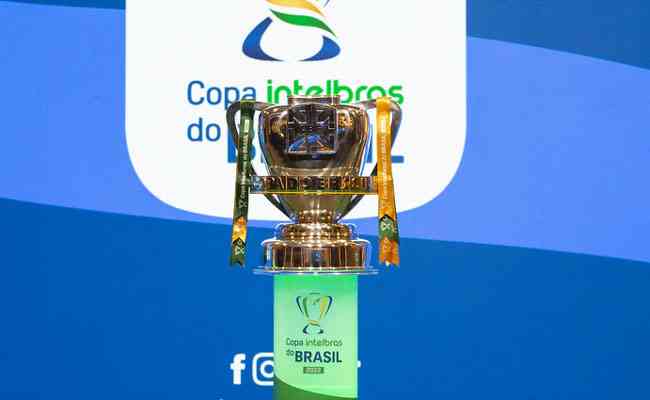 Taça da Copa do Brasil é objeto de desejo para os 16 times restantes na competição