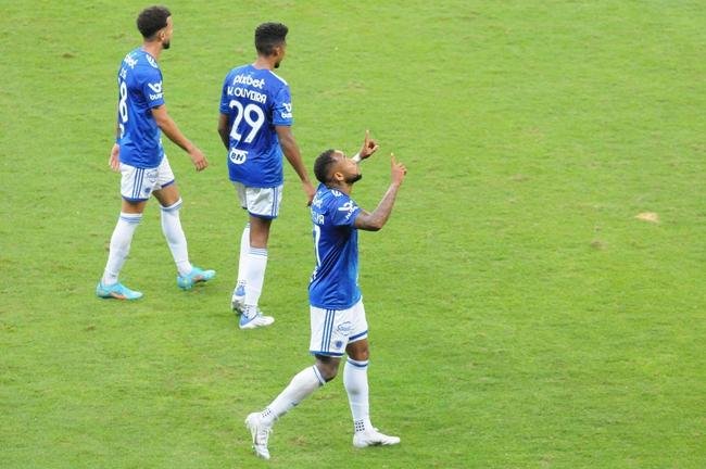 Fotos do jogo entre Cruzeiro e CRB, no Mineiro, em Belo Horizonte, pela 11 rodada da Srie B do Brasileiro