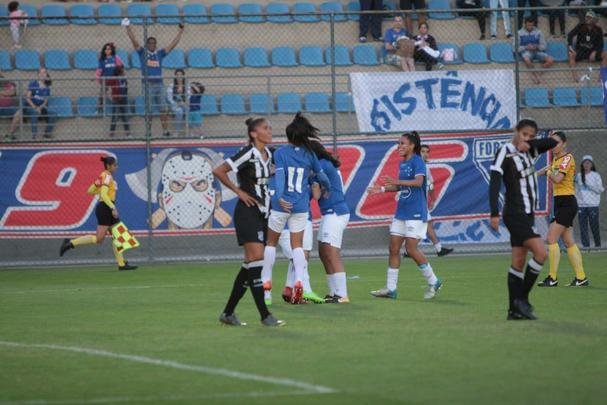 Cruzeiro e Cear se enfrentaram no Sesc, em Venda Nova, em Belo Horizonte