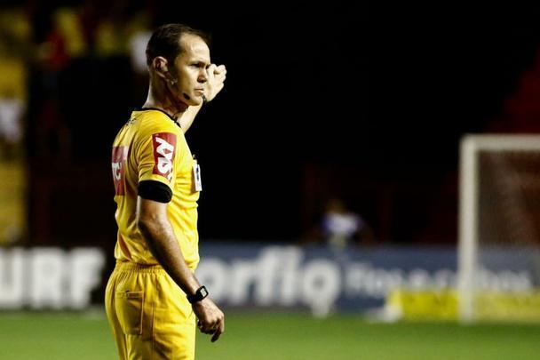 Na Ilha do Retiro, o Sport recebeu o América-MG para tentar buscar sua terceira vitória consecutiva