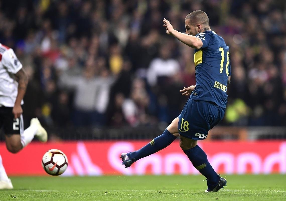 Boca Juniors abriu vantagem no primeiro tempo, com gol de Benedetto