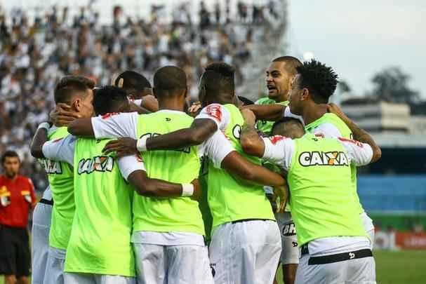 Atltico  derrotado pelo Botafogo, pela 31 rodada do Brasileiro, e fica mais distante do ttulo