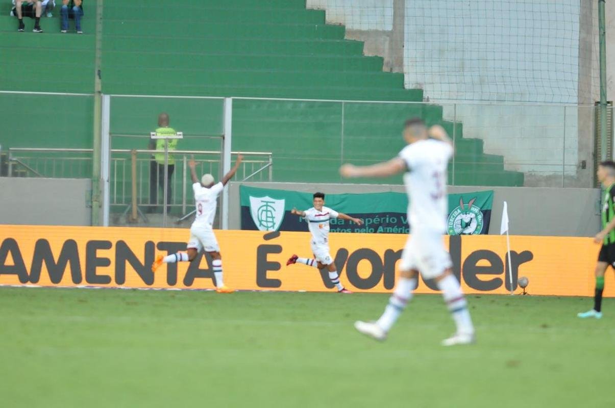Amrica foi derrotado por 3 a 0 pelo Fluminense neste sbado (15/4), no Independncia, pela 1 rodada do Campeonato Brasileiro