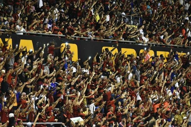 De virada e com gols de Hernane e Guilherme, o Sport reencontrou o caminho das vitórias, diante do Paraná, na Ilha do Retiro, pela 31ª rodada da Série B