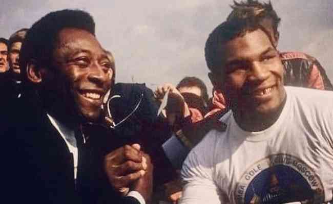 Mike Tyson homenageou o Rei do Futebol com uma foto juntos