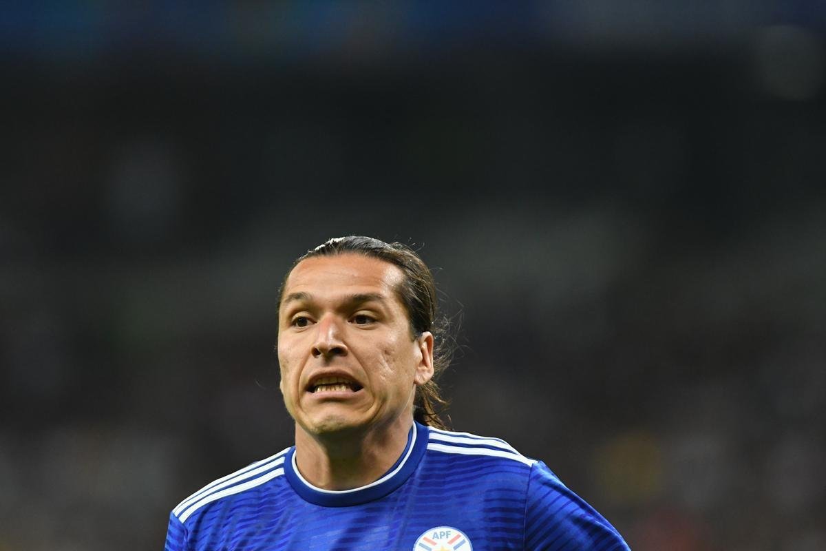 Fotos do empate por 1 a 1 entre Argentina e Paraguai, no Mineiro, pela Copa Amrica