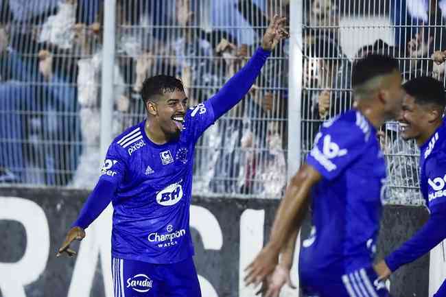 Cruzeiro chega ao seu 11º título nacional com a conquista da Série B -  Superesportes