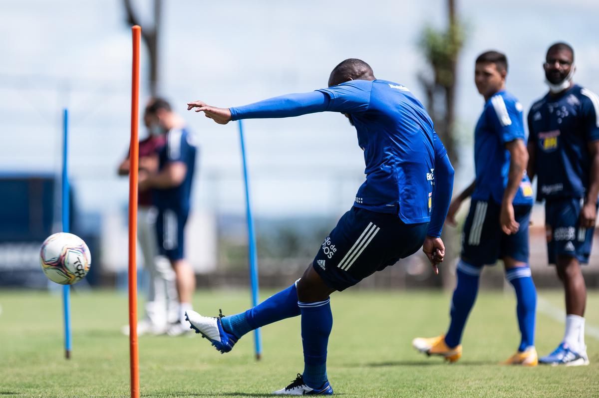 Cruzeiro se prepara para o clássico contra o América