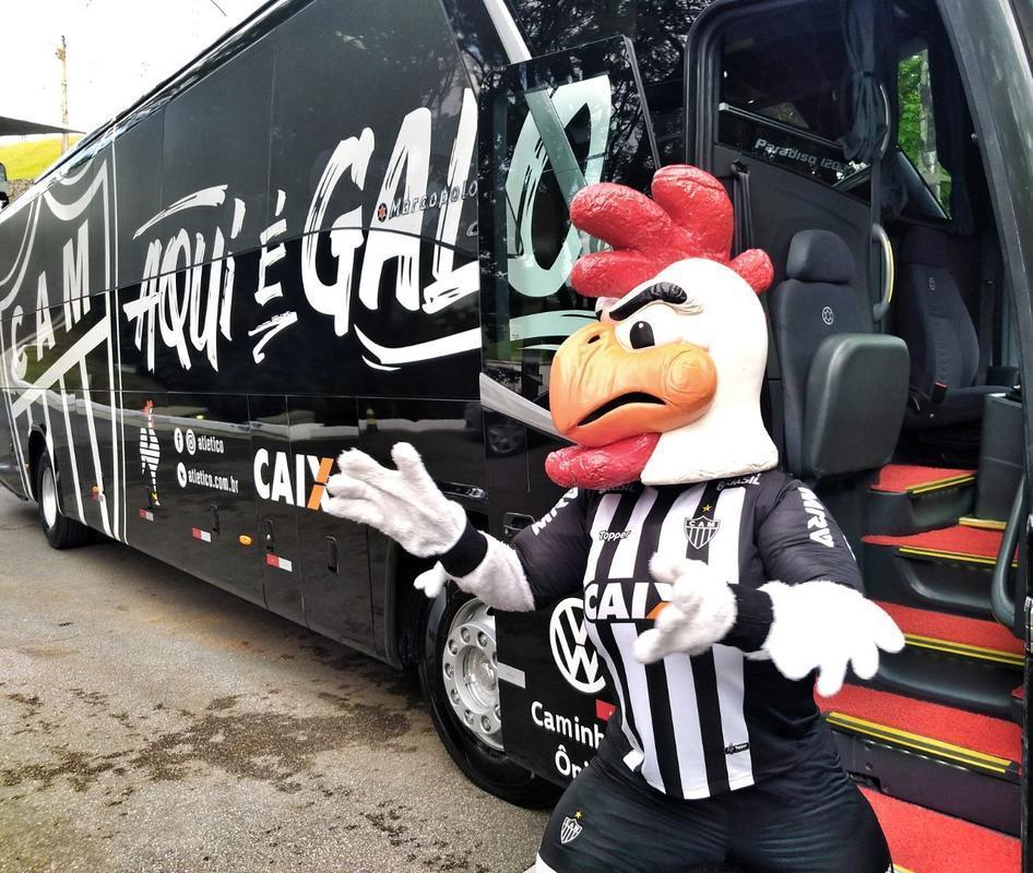 Novo nibus foi apresentado na Cidade do Galo nesta segunda-feira