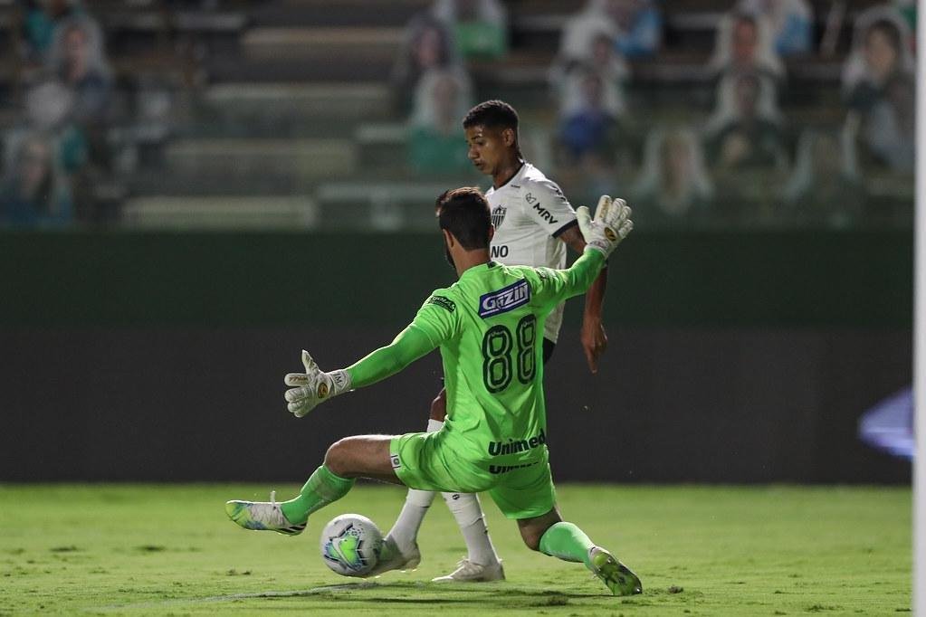 Gois x Atltico: veja fotos da partida pelo Brasileiro