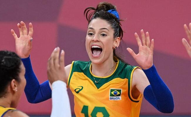 Camila Brait anuncia aposentadoria da seleção brasileira ...