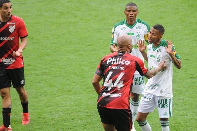 Amrica e Athletico-PR se enfrentaram no Independncia, pela 20 rodada da Srie A do Brasileiro