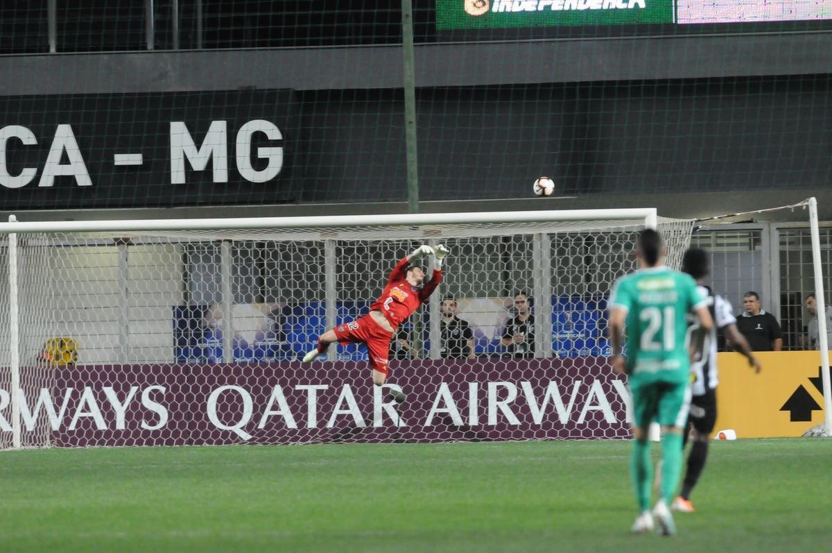 Fotos do jogo entre Atltico e La Equidad, no Independncia, pelas quartas de final da Sul-Americana
