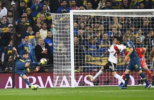 Imagens da finalíssima da Copa Libertadores, entre River e Boca, no Santiago Bernabéu, em Madri