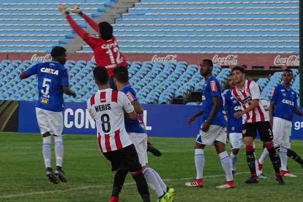 Cruzeiro fica no 0 x 0 com River e decide vaga na Libertadores em casa