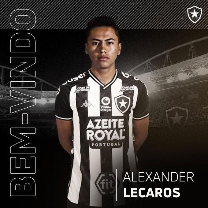 O Botafogo anunciou a contratao do atacante peruano Alexander Lecaros, que estava no Real Garcilaso, do Peru