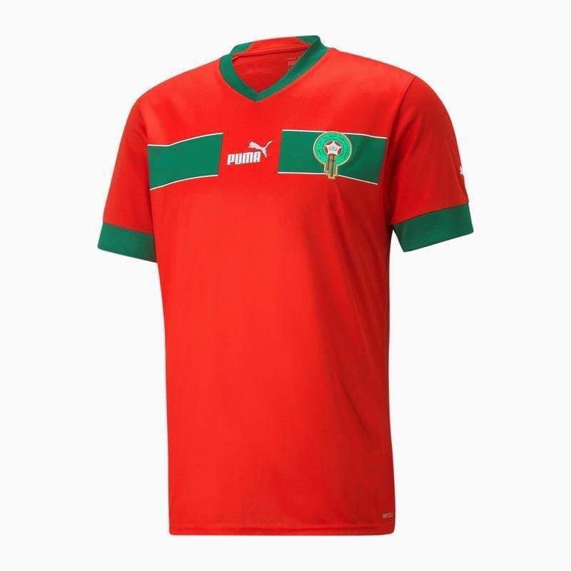 A camisa I de Marrocos para a Copa do Mundo  vermelha e verde e foi produzida pela Puma