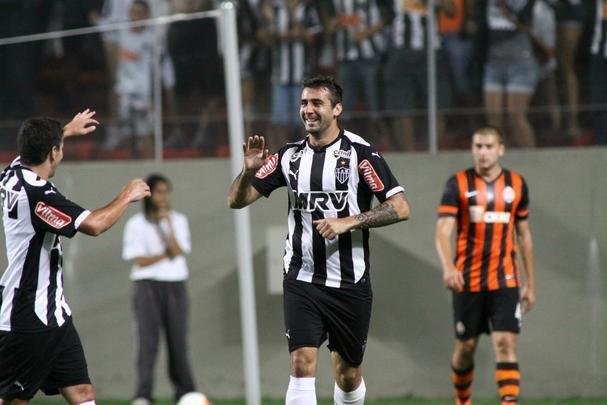 21/01/2015 - Atltico 4 x 2 Shakhtar Donetsk - Amistoso - Lucas Pratto marcou o primeiro gol do Galo em 2015