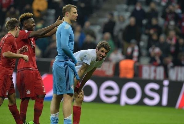 O Bayern de Munique conseguiu um vitria histria sobre a Juventus nesta quarta-feira para avanar s quartas de final da Liga dos Campees. Aps sair perdendo por 2 a 0, conseguiu o empate aos 45 minutos do segundo tempo e garantiu o triunfo por 4 a 2 no segundo tempo da prorrogao. O jovem Coman, de apenas 19 anos, est no Bayern emprestado pela Juventus, participou dos dois gols no tempo normal e marcou o tento que fechou a contagem na Allianz Arena.