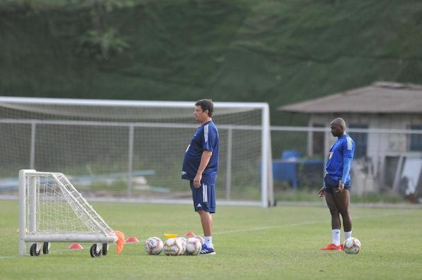 Fotos do terceiro treino do Cruzeiro na Toca da Raposa II (crdito: Alexandre Guzanshe/EM D.A Press)