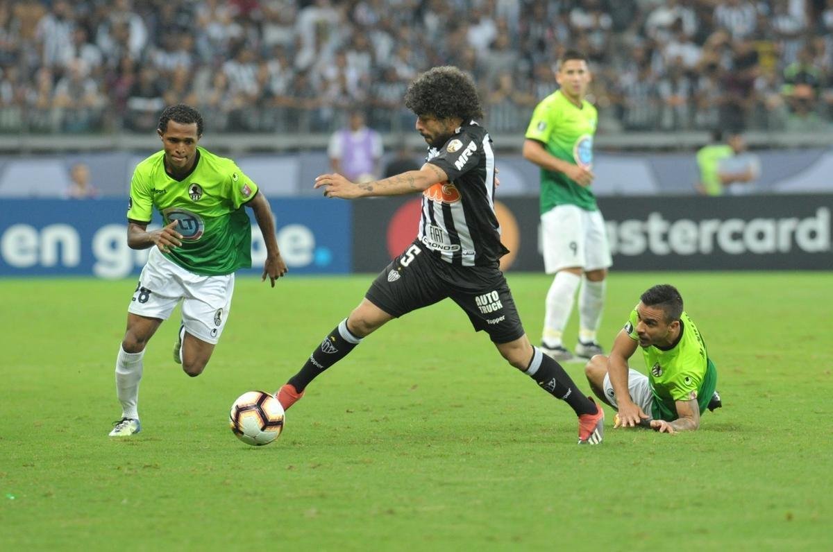 Veja fotos da partida entre Atltico e Zamora, no Mineiro